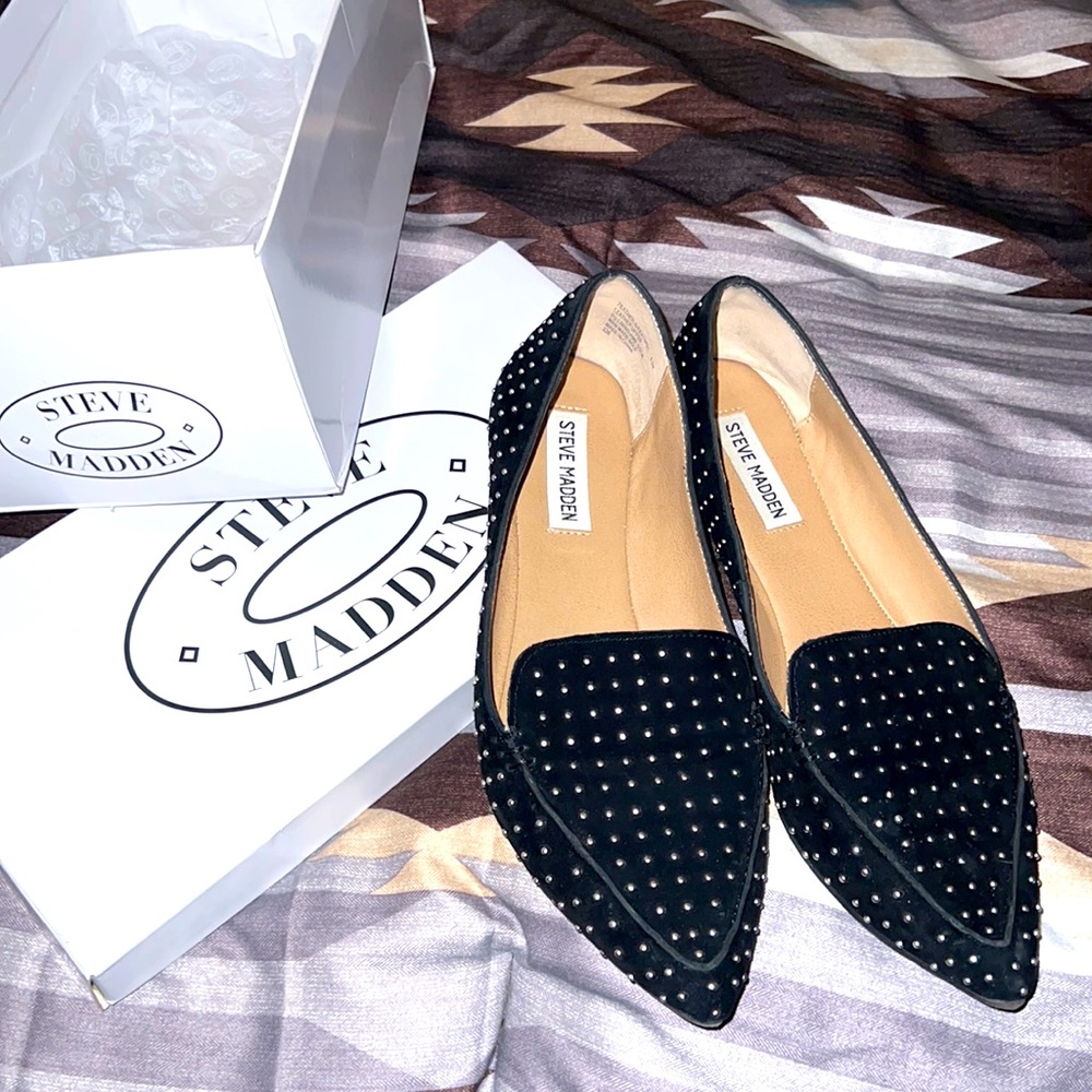 Steve Madden slip on flats
